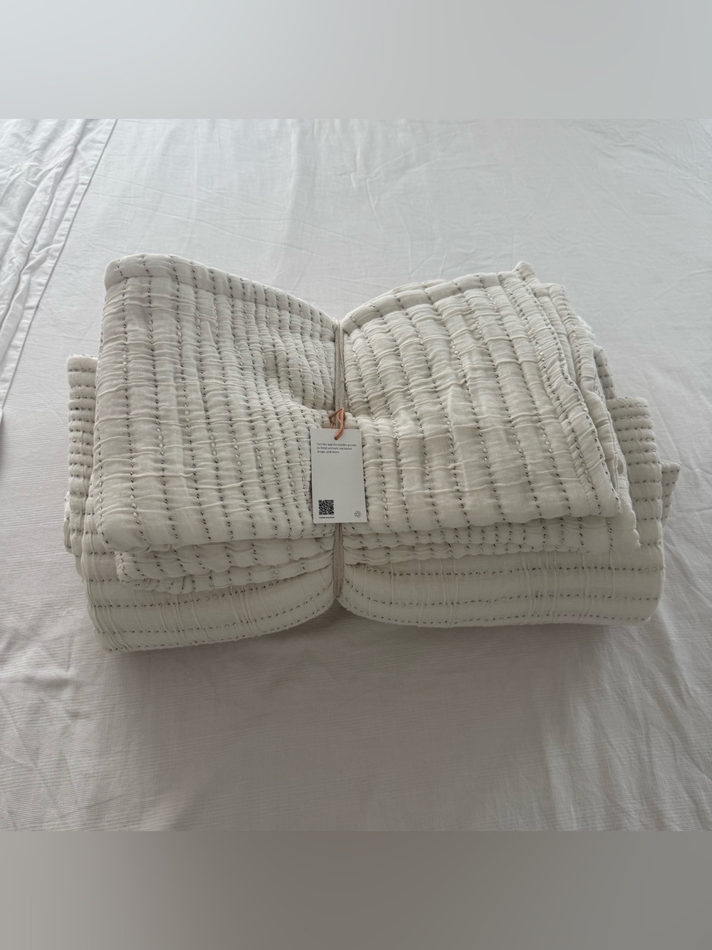 New Quince Organic Cotton Channel Stitch Coverlet Set King/CalKing Undyed $174 - Picture 7 of 9